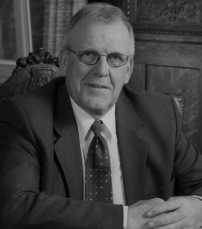 Fritz Stegen, ehemaliger Präsident der Landwirtschaftskammer Niedersachsen und vormals Präsident der Landwirtschaftskammer Hannover, ist am 28.02.2023 im Alter von 80 Jahren gestorben.