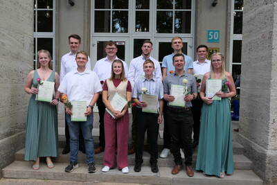 Absolventen und Absolventinnen des Berufsschulstandortes Gifhorn