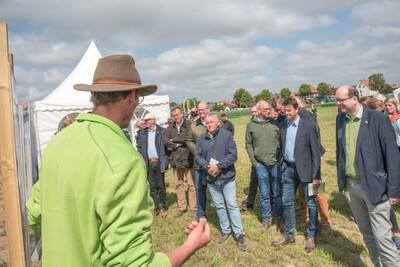 Tag zwei der Feldtage der Landwirtschaftskammer Niedersachsen am 02.06.2023 auf der Versuchsstation Poppenburg in Nordstemmen (Kreis Hildesheim).
