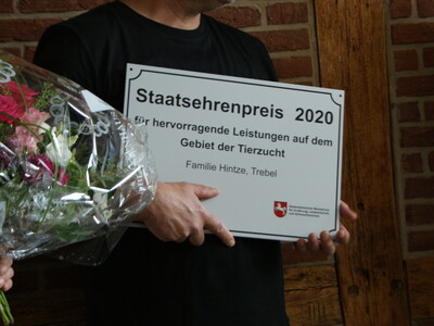Verleihung des Staatsehrenpreises an den Betrieb Hintze, Dünsche - © LWK Niedersachsen Verleihung des Staatsehrenpreises an den Betrieb Hintze, Dünsche