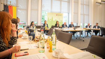 Pressekonferenz zur Vorstellung des N&auml;hrstoffberichts 2024/25 am 15.06.2026 im nieders&auml;chsischen Agrarministerium.