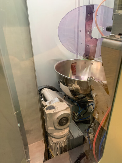 Beizmaschine - © Christopher Hanraets Beizmaschine