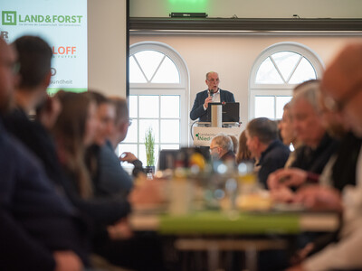 LWK-Vizepräsident Manfred Tannen eröffnete den 73. Grünlandtag in der Markthalle in Rodenkirchen.