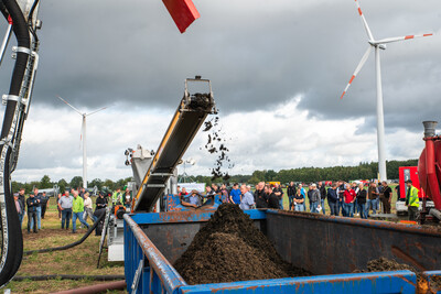 Maschinenvorf&uuml;hrung G&uuml;lletechnik Nortrup 2025