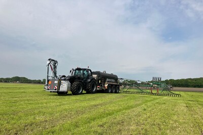 SYRE-N-System des Lohnunternehmen Gebr. Fick (MuD S&auml;ure+ im Feld)
