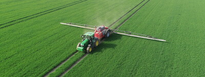 - © Helmut Maasberg Feldspritze