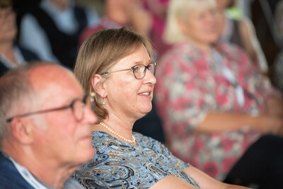 Frauke Patzke, Staatssekret&auml;rin im ML, &uuml;berbrachte die Gl&uuml;ckw&uuml;nsche des Ministeriums