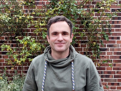 Profitiert seit 2017 vom Arbeitskreis Betriebsführung der Bezirksstelle Uelzen: Bastian Kaufmann aus Woltersdorf - © Rolf Fricke Profitiert seit 2027 im Arbeitskreis Betriebsführung der Bezirksstelle Uelzen: Bastian Kaufmann aus Woltersdorf