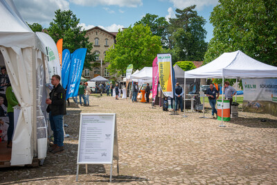 Fach-Event &bdquo;Zwischen Acker und App &ndash; Digitalisierung Ihres Pflanzenbaus&ldquo; auf der Dom&auml;ne Schickelsheim (K&ouml;nigslutter/Kreis Helmstedt).