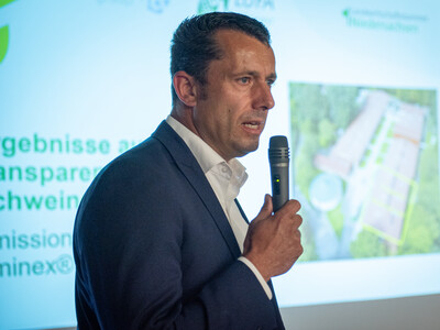 Technik-Fachbereichsleiter Dr. Harm Dr&uuml;cker auf der Tagung 'Emissionen aus der Tierhaltung' am 23.06.2026 in Verden.