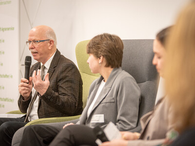 Ehrung der jahrgangsbesten Absolvent/-innen in der Aus- und Fortbildung 2025 am 11.02.2026 in Hannover.