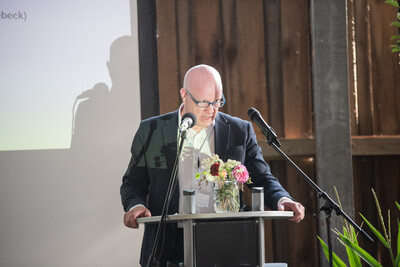 Laars Gerstenkorn, B&uuml;rgermeister der Samtgemeinde Scharnebeck, &uuml;berbrachte Gr&uuml;&szlig;e aus der Lokalpolitik