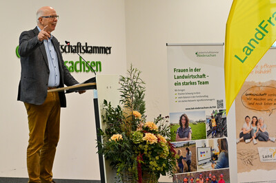 Kammerpräsident Gerhard Schwetje auf der Fachtagung 'Frauen in der Landwirtschaft - Mut tut gut!'