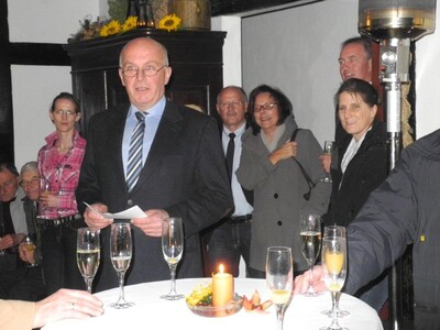 Harald Thelker begrüßt die Gäste - © Dr. Brunken, FB 3.5 - © Dr. Hans-Gerd Brunken Harald Thelker begrüßt die Gäste