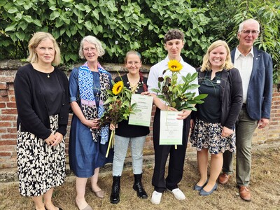 Absolventin und Absolvent im Beruf Fachpraktiker/in Hauswirtschaft