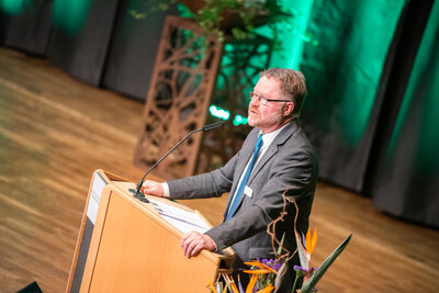 Kammerdirektor Dr. Bernd von Garmissen am 20.11.2025 auf der Kammerversammlung in Oldenburg. - © Christopher Hanraets Kammerdirektor Dr. Bernd von Garmissen am 20.11.2025 auf der Kammerversammlung in Oldenburg.
