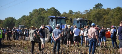 Bei der Maschinenvorf&uuml;hrung &bdquo;Von der Aussaat bis zur Ernte &ndash; Techniken rund um den Maisanbau&ldquo; in Gyhum waren am 7. September 2023 insgesamt 60 Ger&auml;te und Maschinen im praktischen Einsatz zu erleben.