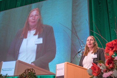 Mit Blick auf den Fachkräftemangel sehr wichtig sei es, dass Arbeitgebende und Arbeitnehmende als Partner aufträten und sich in ihren Möglichkeiten bestärkten, sagte die neue Kammer-Vizepräsidentin Dagmar Heyens.