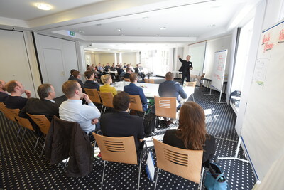 Workshop I zu Zukunftsbildern der Agrar- und Ernährungswirtschaft am 11. und 12. März 2015 in Garrel - © Thorsten Ritzmann Workshop I zu Zukunftsbildern der Agrar- und Ernährungswirtschaft am 11. und 12. März 2015 in Garrel