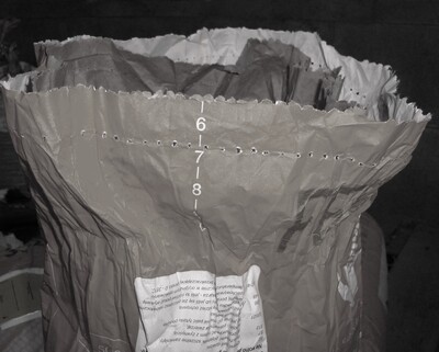 Bild 1: So nicht - Sack mit Nummernleiste und zwei Nähten - © Heike Wolters-Becker - © Heike Wolters-Becker Bild 1: So nicht - Sack mit Nummernleiste und zwei 'Nähten'