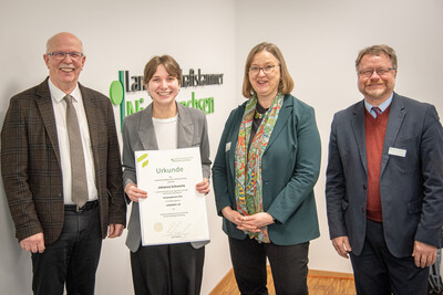 Ehrung der jahrgangsbesten Absolvent/-innen in der Aus- und Fortbildung 2025 am 11.02.2026 in Hannover.