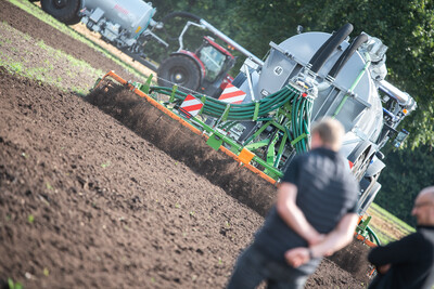 Maschinenvorf&uuml;hrung G&uuml;lletechnik Nortrup 2025