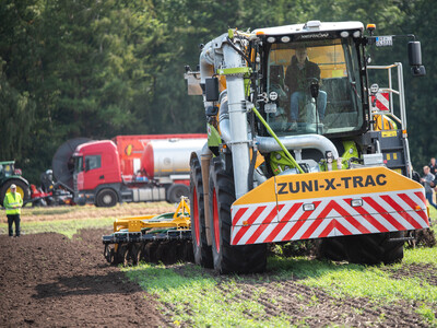 Maschinenvorf&uuml;hrung G&uuml;lletechnik Nortrup 2025