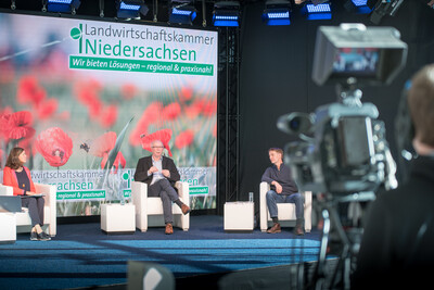 Fragestunde zum Artenschutz-Abkommen Der Niedersächsische Weg - Livestream am 23.11.2020 in der ÖVB-Arena in Bremen.