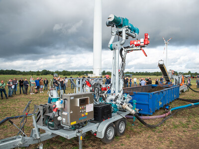 Maschinenvorf&uuml;hrung G&uuml;lletechnik Nortrup 2025