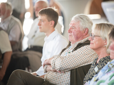 Zeitzeugen aus der langj&auml;hrigen Geschichte des LBZ erz&auml;hlten Anekdoten von fr&uuml;her.