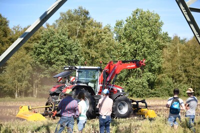 Bei der Maschinenvorf&uuml;hrung &bdquo;Von der Aussaat bis zur Ernte &ndash; Techniken rund um den Maisanbau&ldquo; in Gyhum waren am 7. September 2023 insgesamt 60 Ger&auml;te und Maschinen im praktischen Einsatz zu erleben.