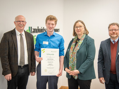 Ehrung der jahrgangsbesten Absolvent/-innen in der Aus- und Fortbildung 2025 am 11.02.2026 in Hannover.