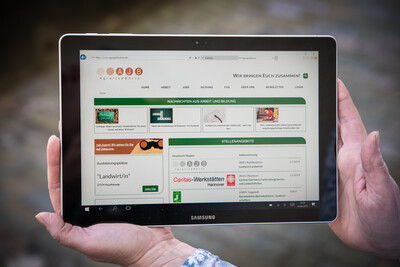Der mobilen Internetnutzung gehört die Zukunft. - © Wolfgang Ehrecke Startseite www.agrarjobboerse.de