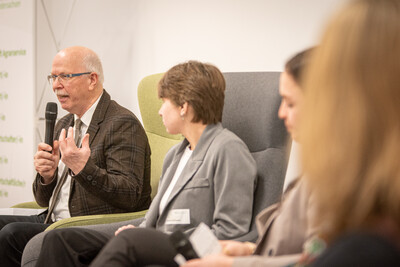 Ehrung der jahrgangsbesten Absolvent/-innen in der Aus- und Fortbildung 2025 am 11.02.2026 in Hannover.