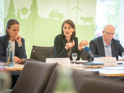 Pressekonferenz zur Vorstellung des N&auml;hrstoffberichts 2024/25 am 15.06.2026 im nieders&auml;chsischen Agrarministerium.
