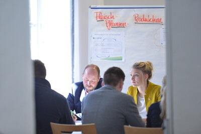 Workshop I zu Zukunftsbildern der Agrar- und Ernährungswirtschaft am 11. und 12. März 2015 in Garrel - © Thorsten Ritzmann Workshop I zu Zukunftsbildern der Agrar- und Ernährungswirtschaft am 11. und 12. März 2015 in Garrel