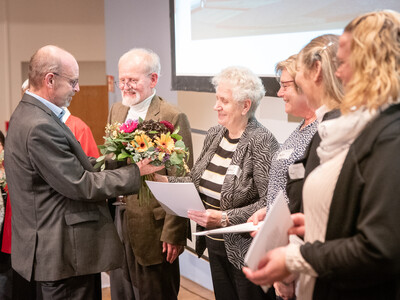 Ehrung der Mitarbeiterinnen des Gartenbauunternehmens Friedhelm Leuchtenberger beim Gesellschaftsabend der Landwirtschaftskammer Niedersachsen am 19.11.2025 in Oldenburg.