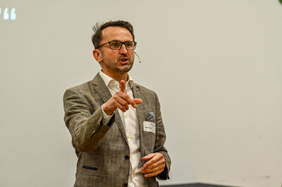 Kommunikationsexperte Jakob Lipp auf der Fachtagung 'Frauen in der Landwirtschaft - Mut tut gut!'