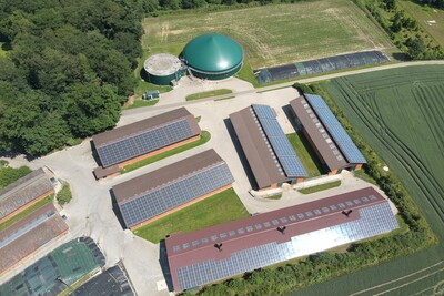 PV in der Landwirtschaft - © Helmut Wahl /media/media/673C40E0-D858-12F7-350EEDE05586DC50.JPG