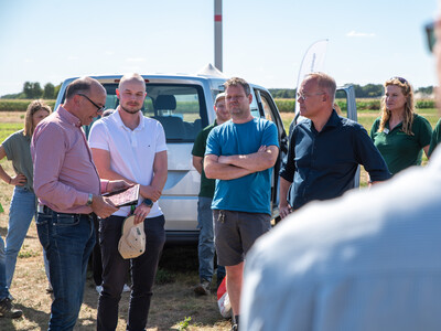 LWK-Vorstandsmitglied Markus Gerhardy (l.) begrüßt Matthias Miersch, Vors. der SPD-Bundestagsfraktion (r.)