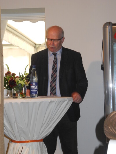 Präsident Schwetje übermittelt sein Grußwort - © Dr. Hans-Gerd Brunken Präsident Schwetje übermittelt sein Grußwort