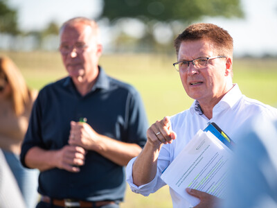 Matthias Miersch (l.) und stellv. Kammerdirektor Stefan Ortmann