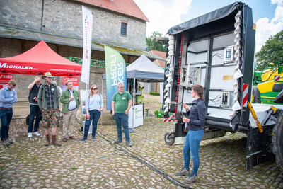 Fach-Event &bdquo;Zwischen Acker und App &ndash; Digitalisierung Ihres Pflanzenbaus&ldquo; auf der Dom&auml;ne Schickelsheim (K&ouml;nigslutter/Kreis Helmstedt).