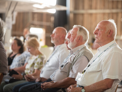 Zeitzeugen aus der langj&auml;hrigen Geschichte des LBZ erz&auml;hlten Anekdoten von fr&uuml;her.