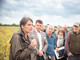 Agrarministerin Miriam Staudte auf dem LeguNet-Soja-Feldtag der Landwirtschaftskammer Niedersachsen in Blender im Kreis Verden. - © Wolfgang Ehrecke Agrarministerin Miriam Staudte auf dem LeguNet-Soja-Feldtag der Landwirtschaftskammer Niedersachsen in Blender im Kreis Verden.