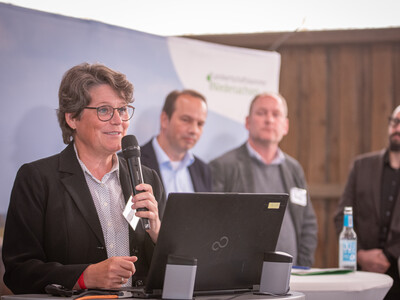Edelgard von Houwald aus dem Bundesministerium f&uuml;r Landwirtschaft, Ern&auml;hrung und Heimat referiert beim 2. Echemer Zauntag am 04.06.2026.