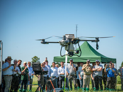 Saat-Drohne beim Praxistag Alternative Antriebsenergien für Landmaschinen am 01.07.2025 im LBZ Echem.
