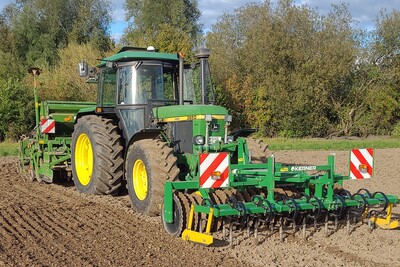 JD 3650 Drille