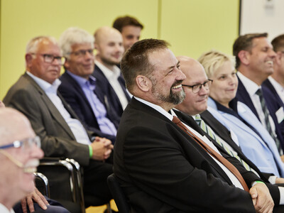 Landvolkpr&auml;sident Dr. Holger Hennies (M.) w&auml;hrend des Festakts zum 125-j&auml;hrigen Bestehen der Landwirtschaftskammer Niedersachsen am 21.05.2024 in Hannover-Ahlem.