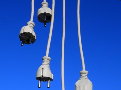 Kabel fallen vom Himmel